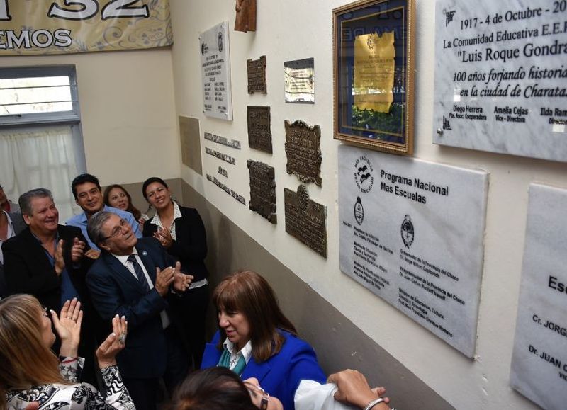 Martínez Campos estuvo presente en los festejos del centenario de la Escuela N° 32 de Charata