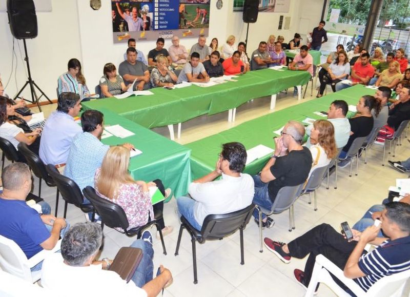 Capitanich se reunió con 104 comisiones vecinales de las zonas Este, Norte y Centro