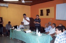 La Asamblea con los con constitiyentes reci�n elegidos.