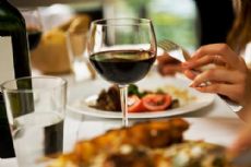 Con el auspicio del Gobierno provincial, se desarrollar� este viernes 18 y s�bado 19 la II Expo Vinos �Chaco� en las instalaciones del Club Social de Resistencia.