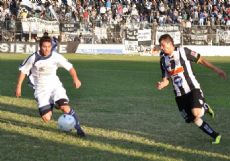 El partido de �ida� ser� el domingo en Resistencia mientras que la definici�n ser� el s�bado 26 en Tucum�n.