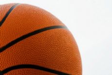 El emprendimiento es encausado a trav�s de la Federaci�n, la Escuela Nacional de Entrenadores de B�squetbol (ENEBA) y el Instituto de Educaci�n F�sica del Chaco.