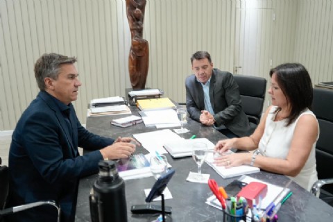 El Gobierno provincial recibió a intendentes y fortalece el trabajo articulado con los municipios