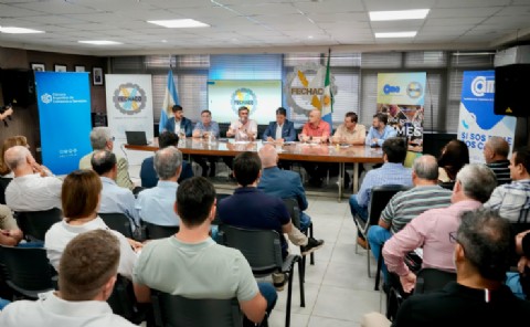 El Gobierno provincial se reunió con Fechaco y ratificó el trabajo conjunto con el sector privado