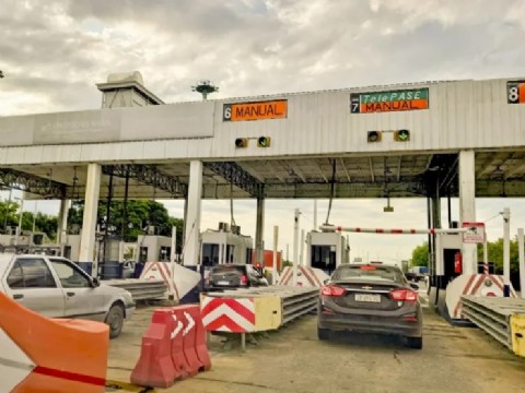 Sorpresivo aumento de peajes en el puente General Belgrano y Makallé