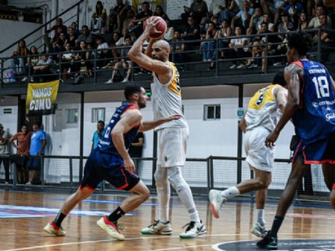 Villa San Martín cayó ante Comunicaciones en casa y complicó su cierre de la fase regular