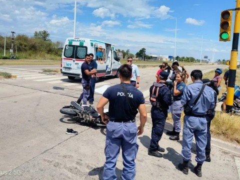 Una joven motociclista falleció tras chocar contra un camión en Resistencia
