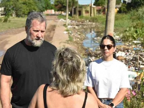 El Defensor del Pueblo atendió denuncias de vecinos de Barranqueras por basurales y falta de servicios esenciales