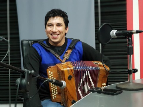 VIDEO | "Le va a doler", el cover de Piko Frank que conquista corazones