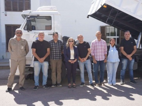 Presidencia de la Plaza sumó un nuevo camión volcador al parque municipal