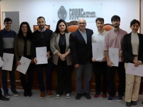 La Legislatura reconoció a estudiantes que alcanzaron el podio en la Huawei ICT Competition