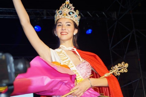 VIDEO | Irina Marinoff es la flamante coronada en la elección de la Reina Nacional del Algodón 2025