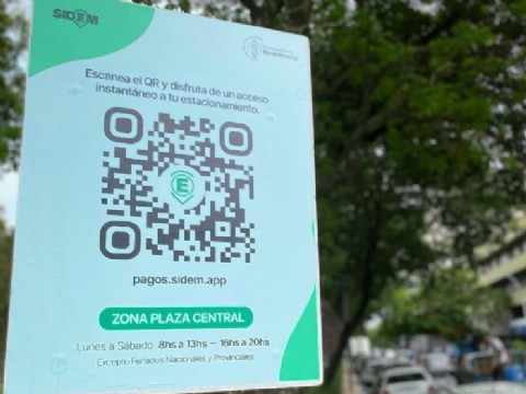 No pega una: el municipio de Resistencia puso en marcha el Estacionamiento medido repleto de errores