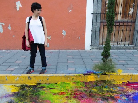 VIDEO | La artista María Laura Ise presentó “Roja”, para volver a decir presente en la provincia