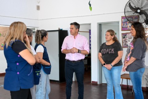 El Gobierno provincial entregó elementos a instituciones educativas de Resistencia