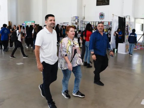 Más de 800 alumnos participaron en la feria "Sáenz Peña Joven y Creativa"
