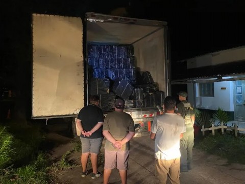 Detectaron 150 mil atados de cigarrillos de contrabando en un camión paraguayo