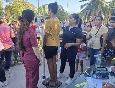 El Gobierno provincial desarrolló una exitosa jornada de vacunación y controles escolares en Las Breñas