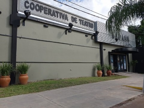 Poesía y música en Sala 88 con Manu y Lilitá