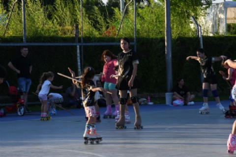 Invitan a las clases gratuitas de patín en el Polideportivo Jaime Zapata