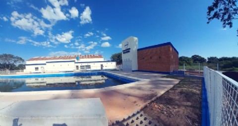El club Villa Elena inaugura su primer natatorio y marca un hito para el deporte y la recreación