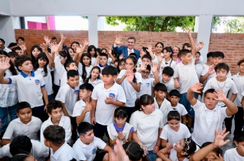 La provincia puso en marcha el ciclo lectivo primario en la Isla del Cerrito