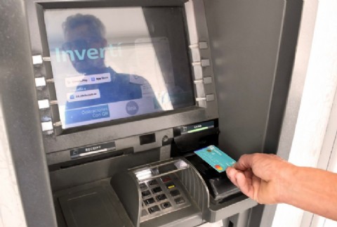 El Gobierno provincial anunció el pago de sueldos de noviembre