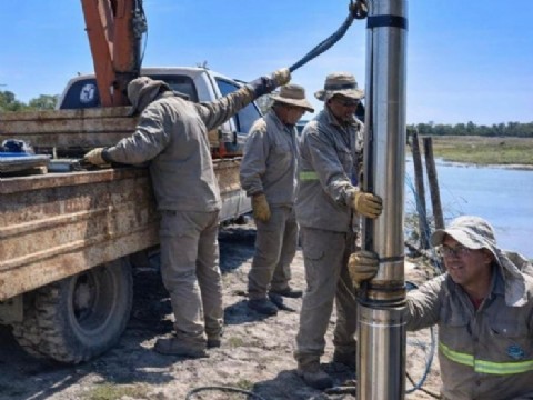 Sameep instaló un nuevo equipo de bombeo para reforzar el servicio en Los Frentones