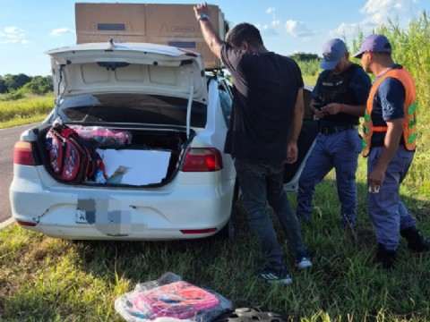 Secuestraron mercadería sin aval aduanero en un control vehicular en La Eduvigis