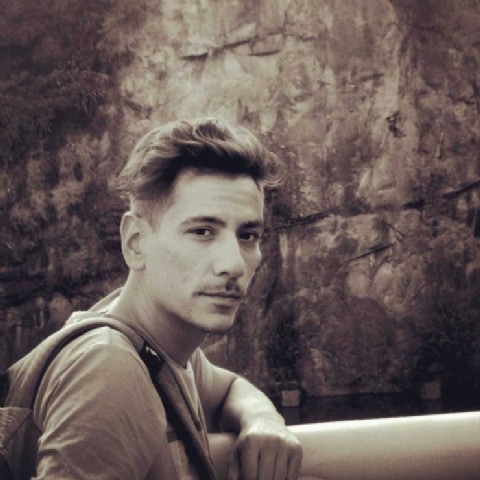 Juan Solá presentará "Los amores urgentes", este miércoles 2