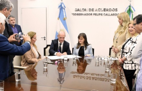 La Provincia fortalece el turismo social con un convenio nacional que amplía la promoción turística