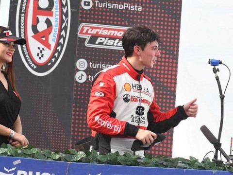 Alan Buchholz encara un nuevo desafío: debutará en la clase Tres del Turismo Pista