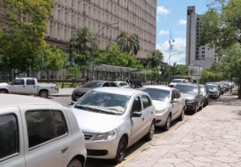 Vecinos de Resistencia reclaman que el estacionamiento medido es un "nuevo impuesto disfrazado"