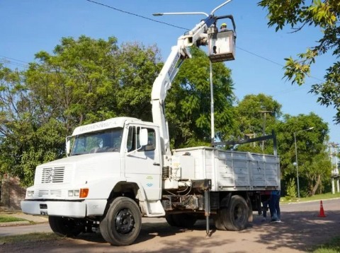 El municipio de Barranqueras mejora la iluminación y las calles urbanas