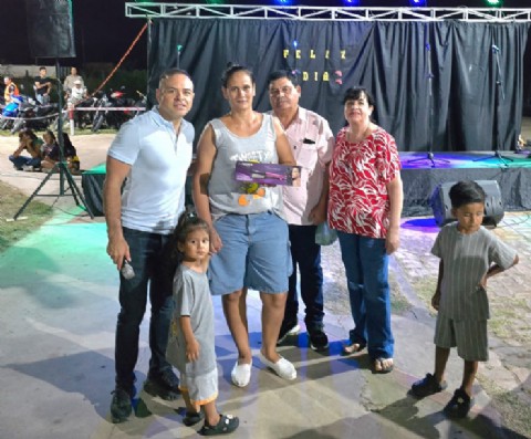 La Municipalidad de Colonia Elisa agasajó a las mujeres en su Día