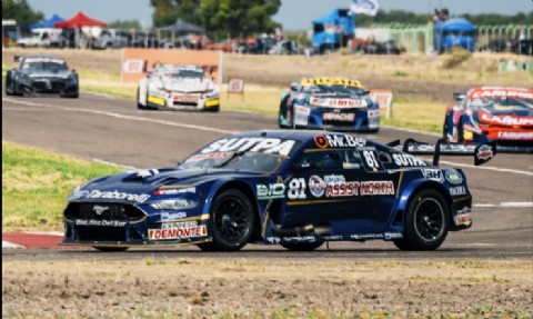 Carabajal sufrió la rotura de motor cuando venía para terminar entre los 10 en su debut en Turismo Carretera