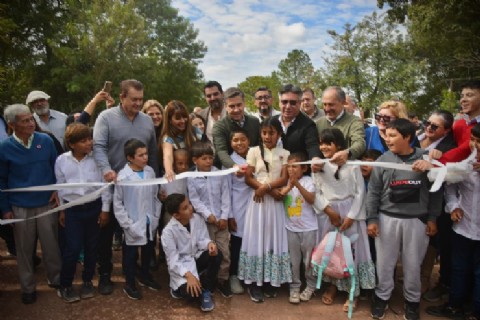 El Gobierno provincial inauguró nuevo ripio que mejorará la conectividad y la producción en General San Martin