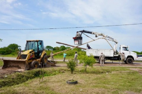 El municipio de Barranqueras ejecutó un operativo integral de limpieza