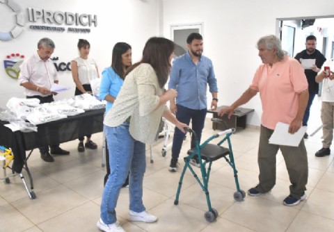 IPRODICH entregó ayudas técnicas a personas con discapacidad del Gran Resistencia
