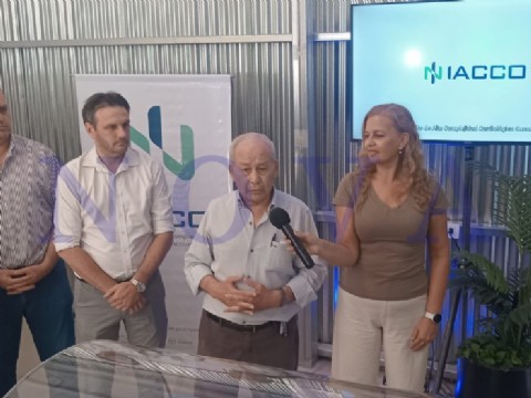 Presentaron los trabajos en el Instituto de Alta Complejidad Cardiológico Oncológico en Fontana