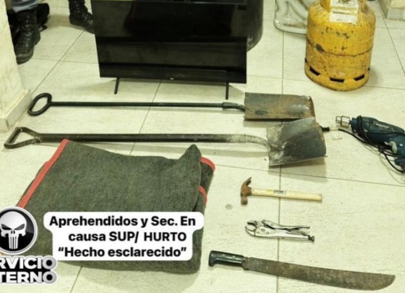 Castelli: detienen a dos jóvenes y recuperan bienes robados de una vivienda