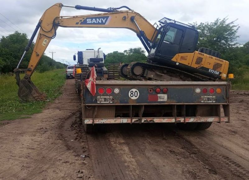 El Gobierno provincial continúa con trabajos de limpieza y desobstrucción de canales en Las Garcitas