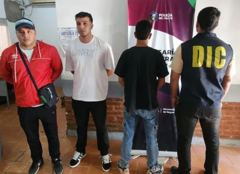 Apuñalaron a una mujer en Fontana y detuvieron a su sobrino, mientras buscan a un prófugo