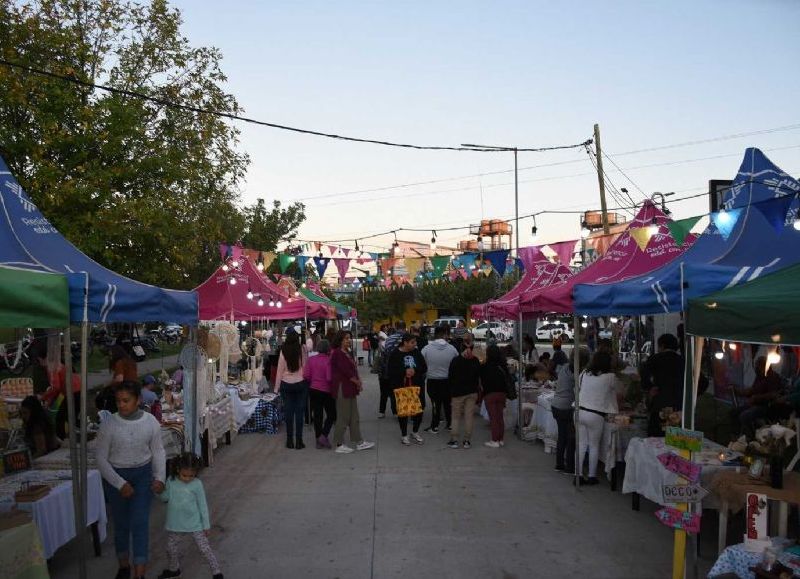 Resistencia suma al "Paseo Llaponagat" como nueva feria de emprendedores