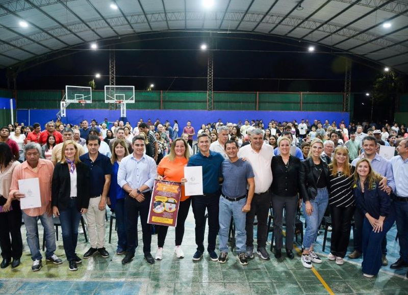 El Gobierno provincial entregó títulos de propiedad en la Isla del Cerrito