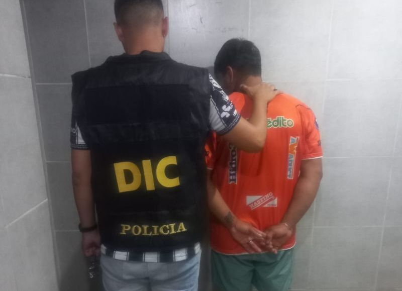 Se entregó otro de los presuntos autores del robo a la guardería de lanchas de Puerto Antequera