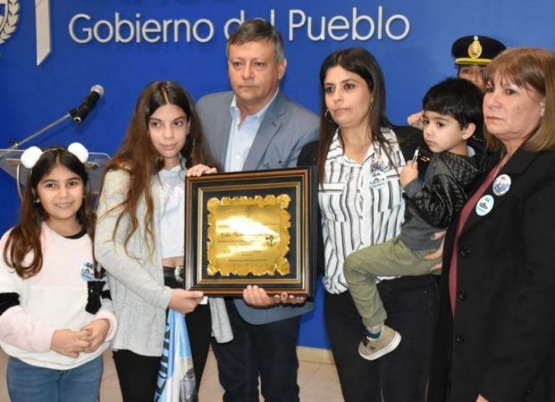 Placa homenaje a Celso Oscar Vallejos tripulante chaqueño del Ara San Juan