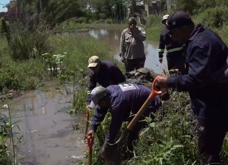Sameep trabajó en la instalación de bombas y drenaje en Barranqueras