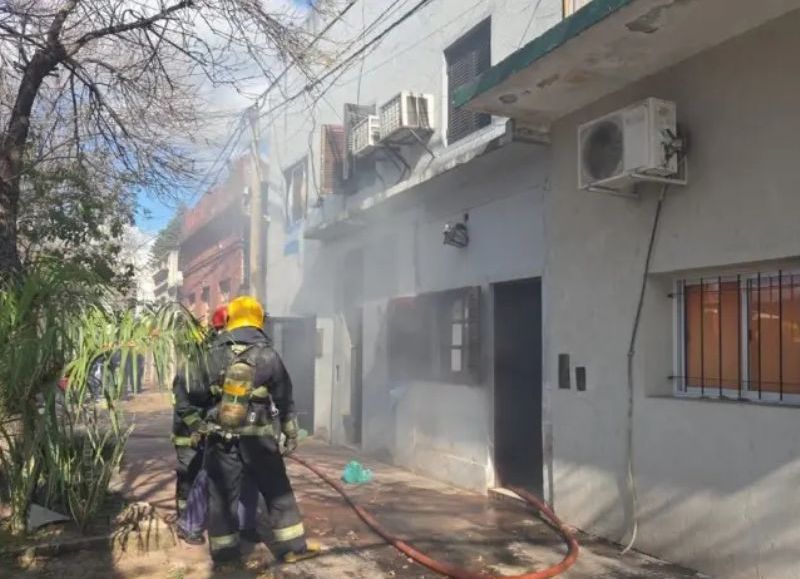 Un descuido con la parrilla provocó un incendio en una vivienda en Resistencia