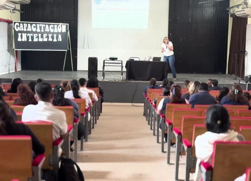 Educación avanza con el programa “Aprendo leyendo” para fortalecer la enseñanza en el aula